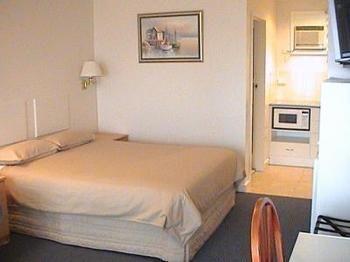 Holiday Lodge Motor Inn Narooma Exterior photo